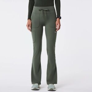 (XS) FIGS • High Waist Seville Flare Scrub Leggings